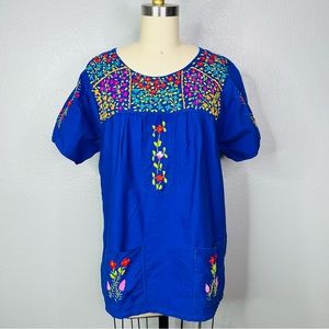 Vintage embroidered floral 70s bohemian blouse
